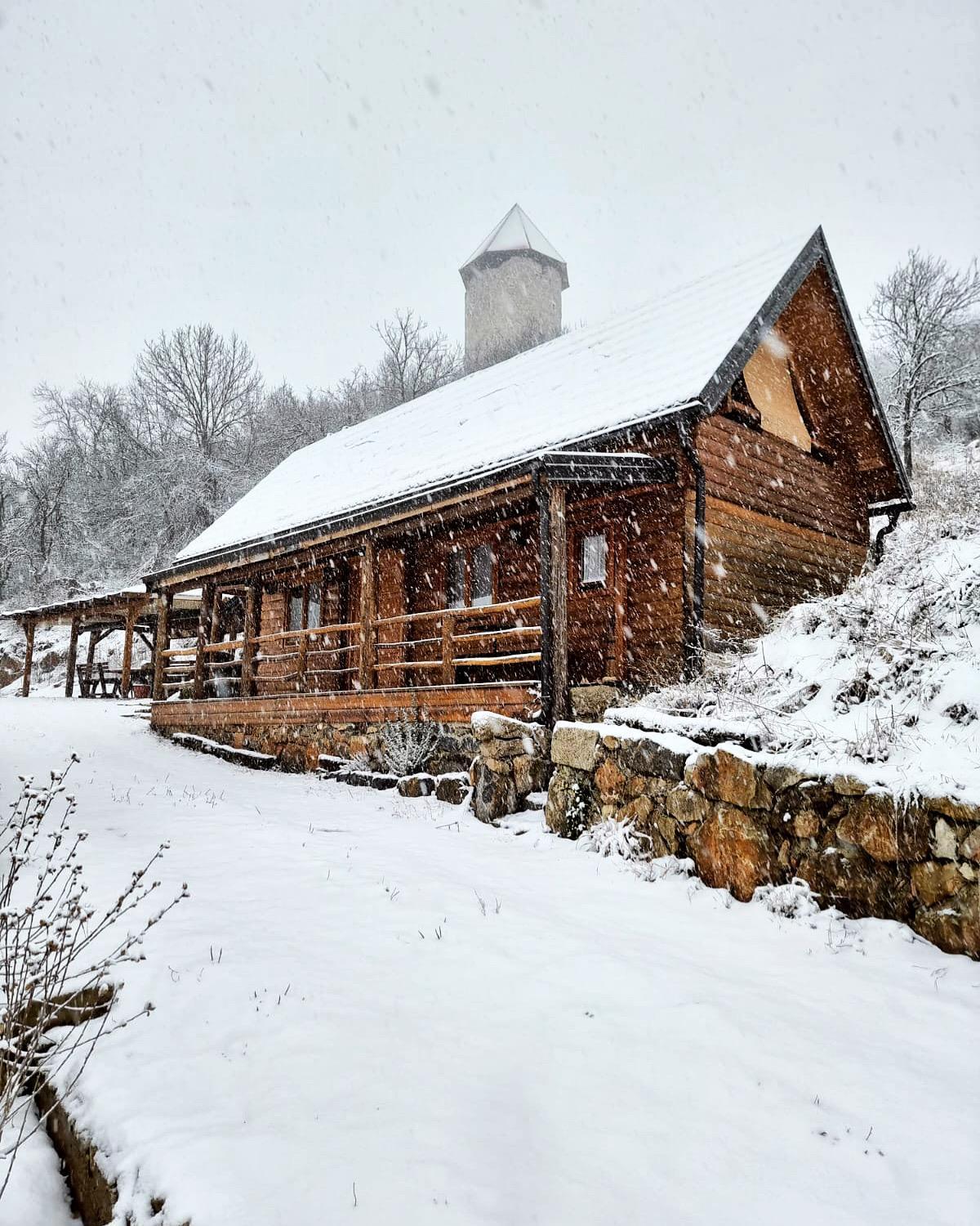Вилла Koliba 30Svibnja Perusic Экстерьер фото